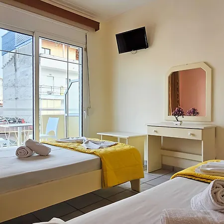 Chariclia 아파트호텔 Paralía