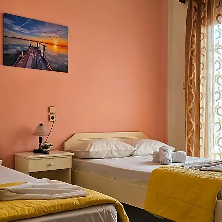 Chariclia شقة فندقية 3*