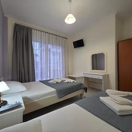 Aparthotel Chariclia 3*