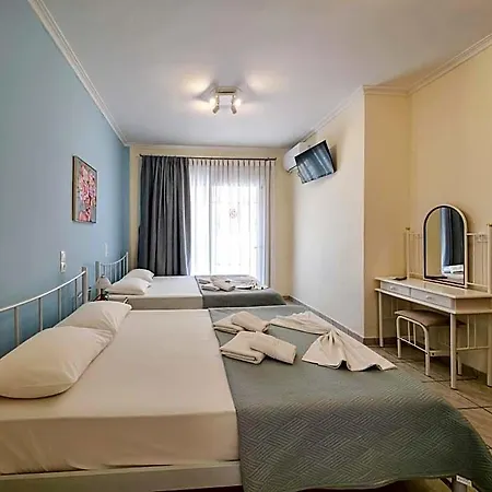 Hotel apartamentowy Chariclia 3*
