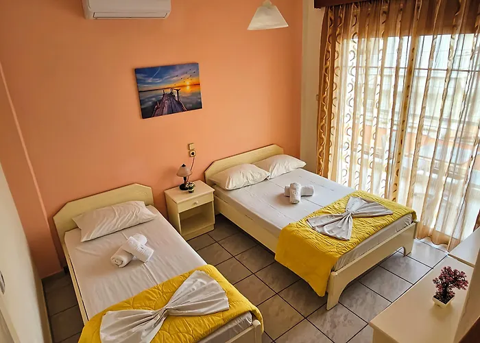 Apartahotel Chariclia 3*